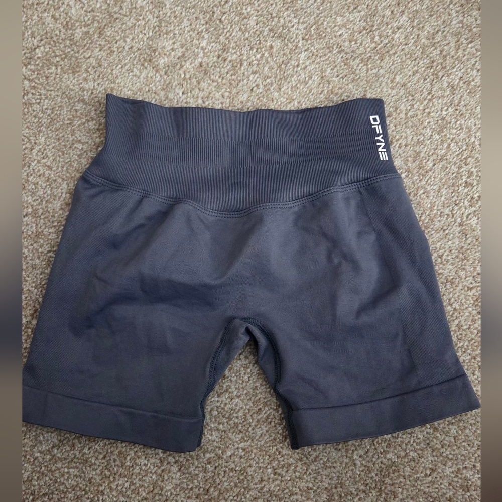 DFYNE Women's Charcoal  Shorts